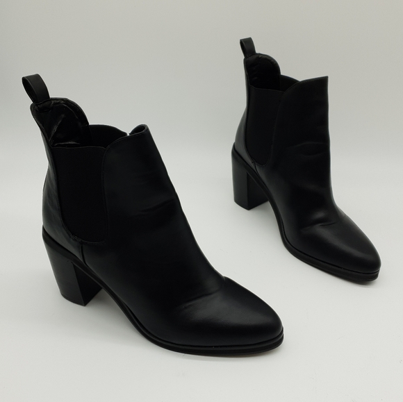 Aus 9 Lavish Black Faux Leather Heeled Boots - Picture 4 of 16